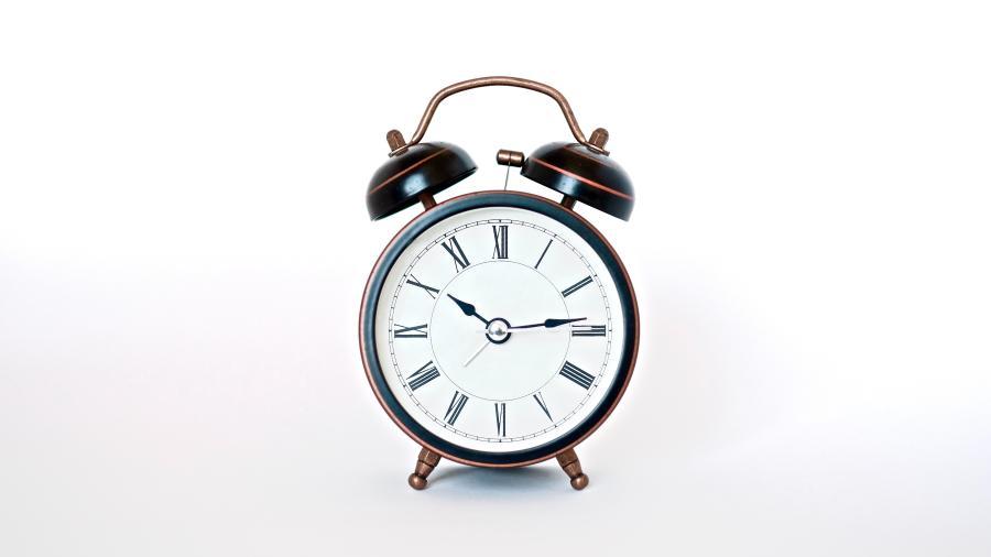 Cât durează un transfer bancar?