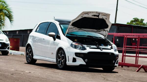 Service-urile Fiat s-au înțeles cu asigurătorii la prețul reparațiilor pe RCA