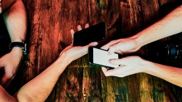 ING Bank introduce cererea de plată prin mobile banking