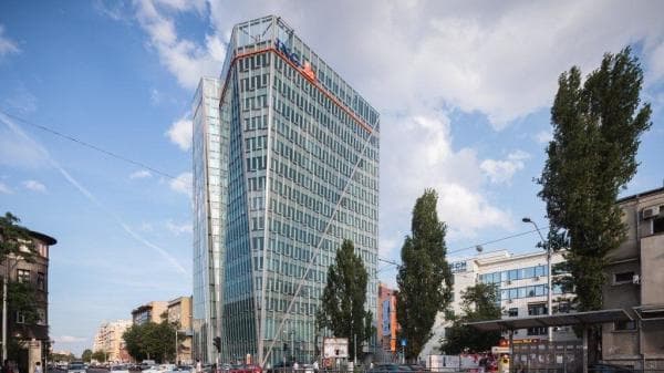 ING Bank oferă un pachet mixt, pentru economii și investiții