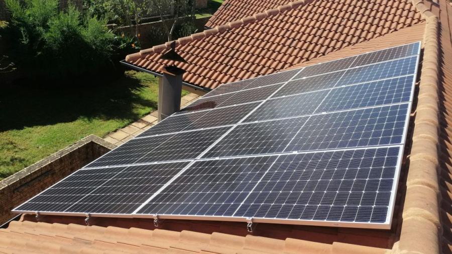Programul de baterii pentru panouri fotovoltaice: Cum funcționează?